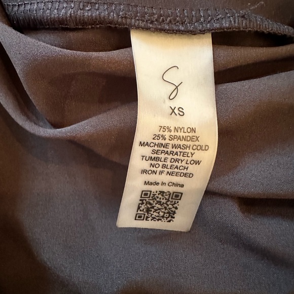 SSYS Black Pleated Back Collared V Neck Padded Active Dress XS - Picture 6 of 7